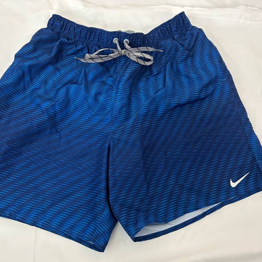 Men’s Nike XL swim suit. Worn very few times. No inside lining. Smoke free home.